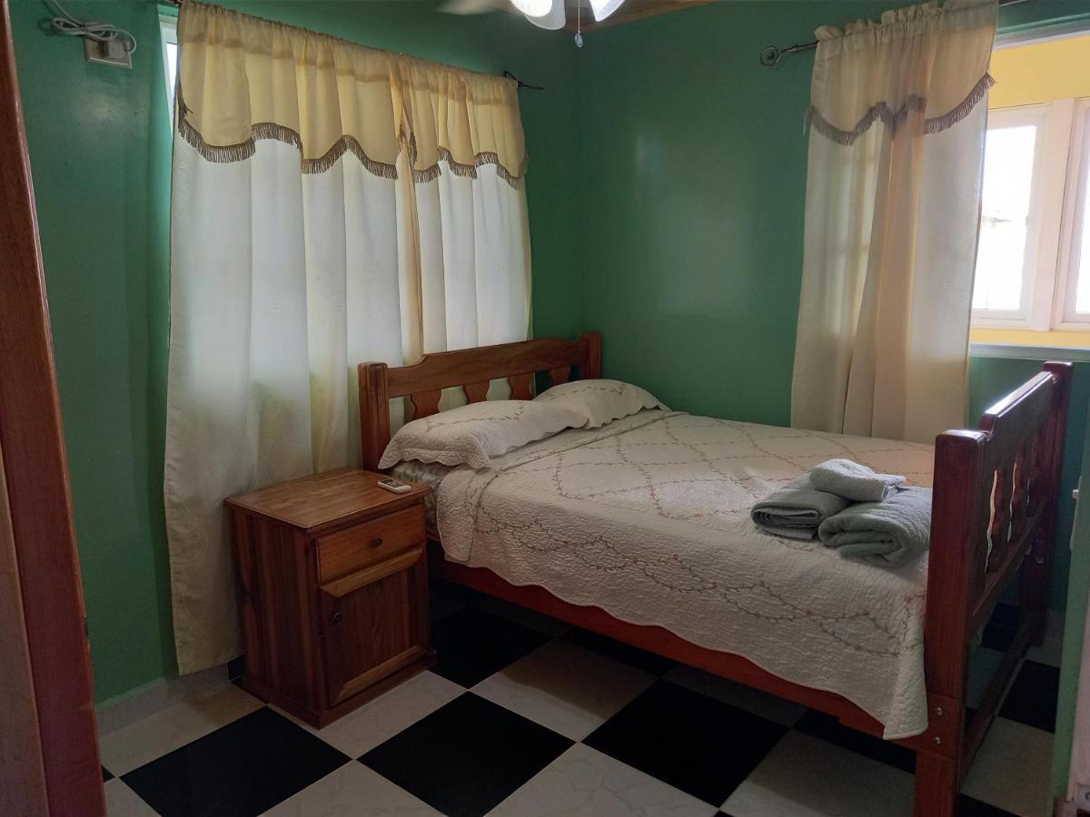 Urania House Villa Bocas del Toro Eksteriør billede