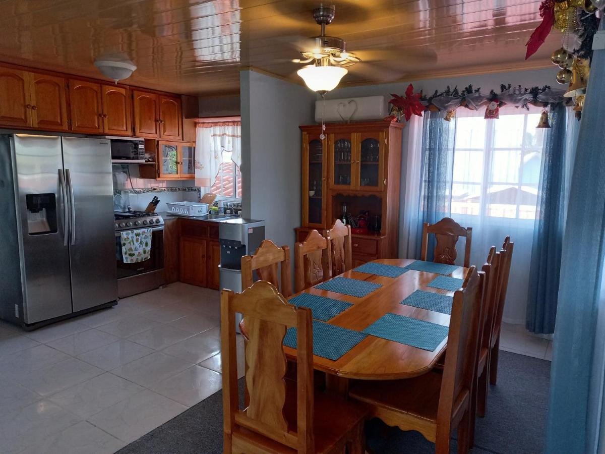 Urania House Villa Bocas del Toro Eksteriør billede